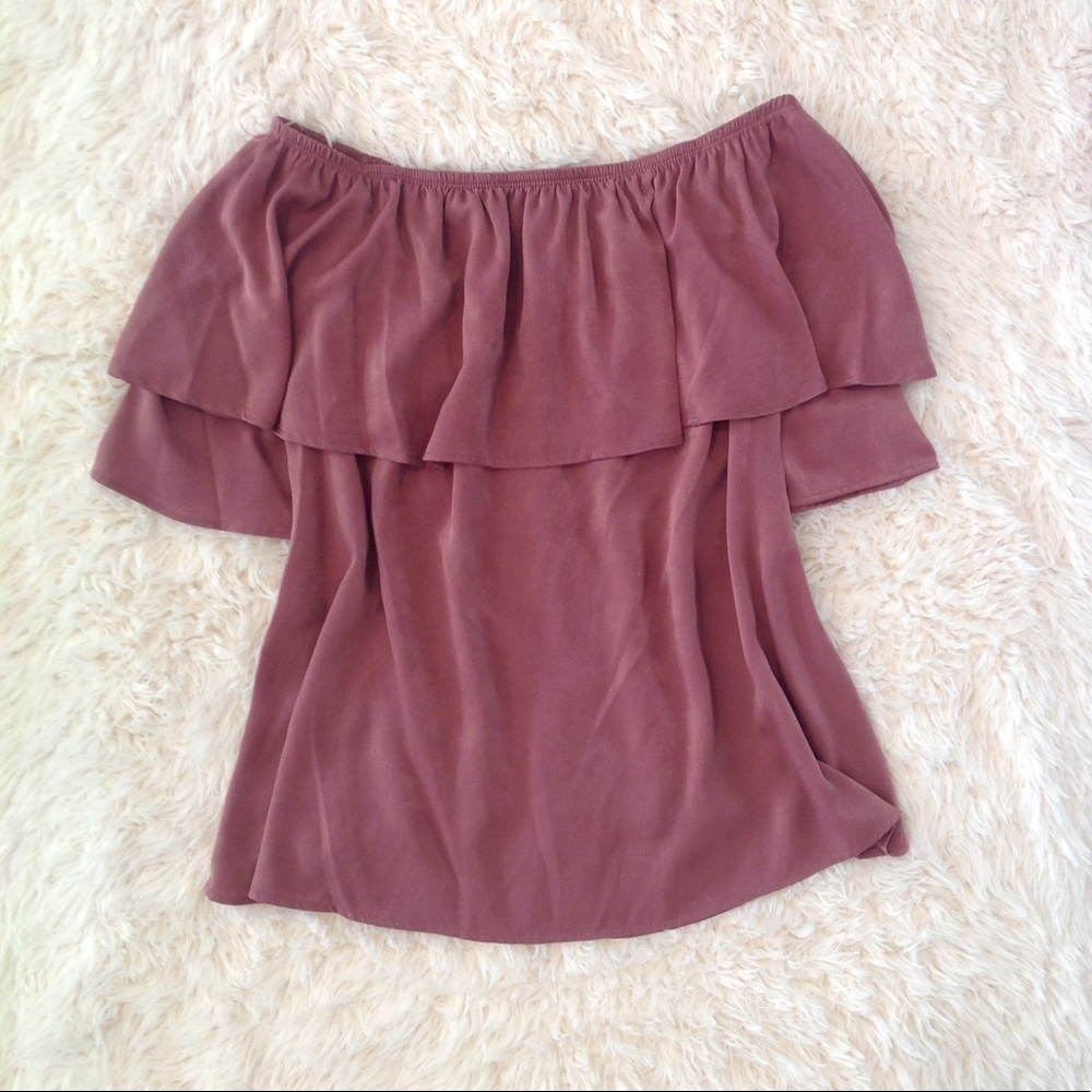 WEST KEI Off The Shoulder Top - Picture 2 of 4